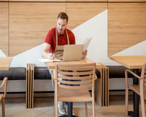 传奇手游：那些花里胡哨的极品装备，是何原因导致太变态？