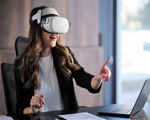 连传奇都能吃鸡了？开局一个英雄的国产游戏，极品装备吃鸡就送！