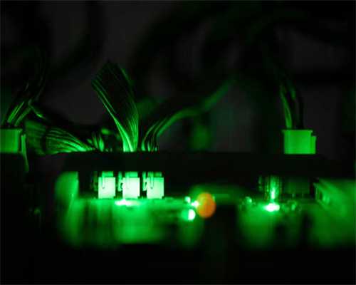 超越电影级的单机游戏系列，网友：光看截图一定觉得这是电影片段