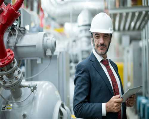 《哭悲》想当“华语R级丧尸片天花板”？极端猎奇的恶趣味