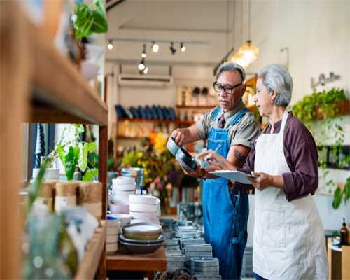 这些到处乱跑的小人怎么就成了抖音爆款游戏？